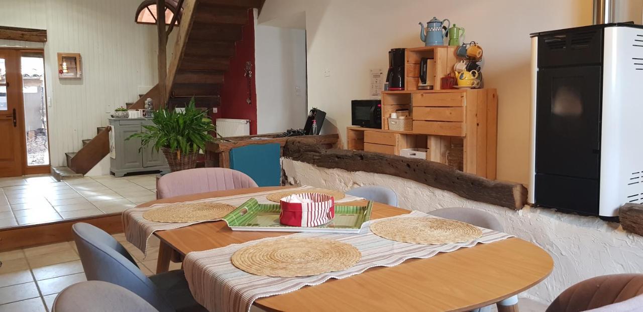 Bed and Breakfast La Parenthese Du Crieu-Valfred La Tour-du-Crieu Экстерьер фото